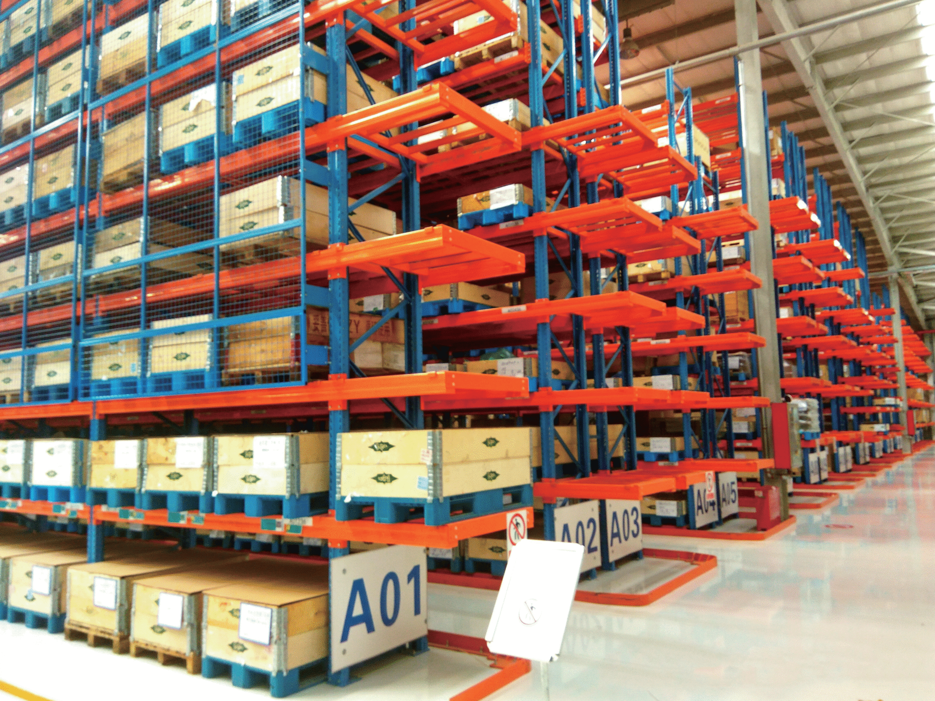 kệ lối đi hẹp