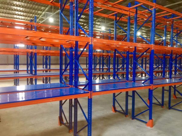 Kệ đẩy hàng nặng (Press-in Racking)