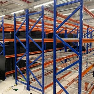 Kệ để hàng trung bình/nặng (Medium/Heavy Duty Shelving)